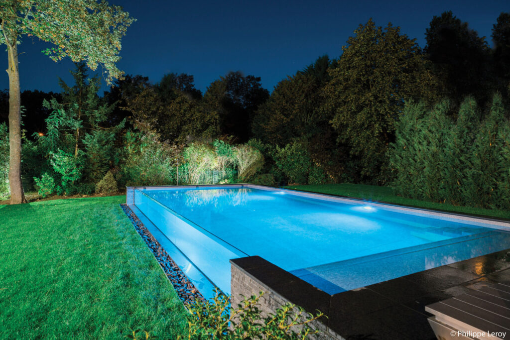 cat-nuit-or-esprit-piscine-aqua-system-solutions