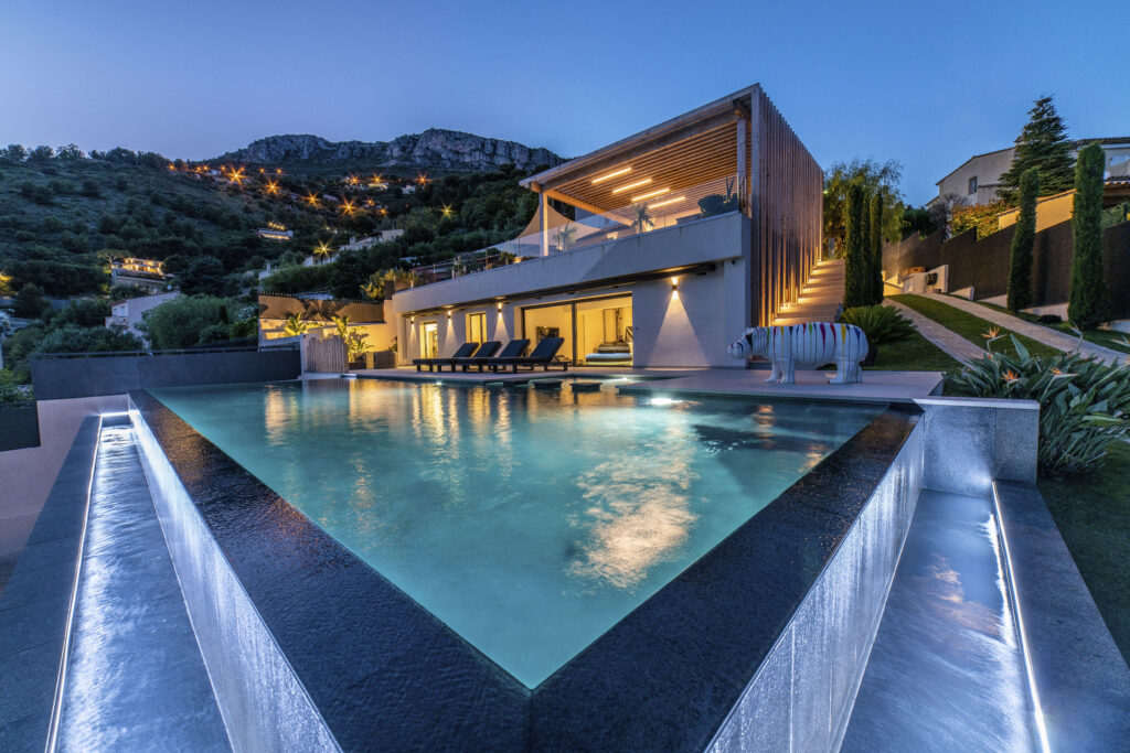 cat-piscine-de-nuit_or_davcdiffazur-2