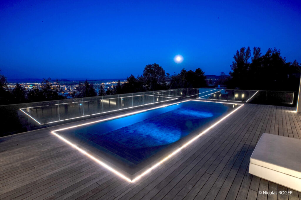 categorie_nuit_argent_l_esprit_piscine_jaune_bleu